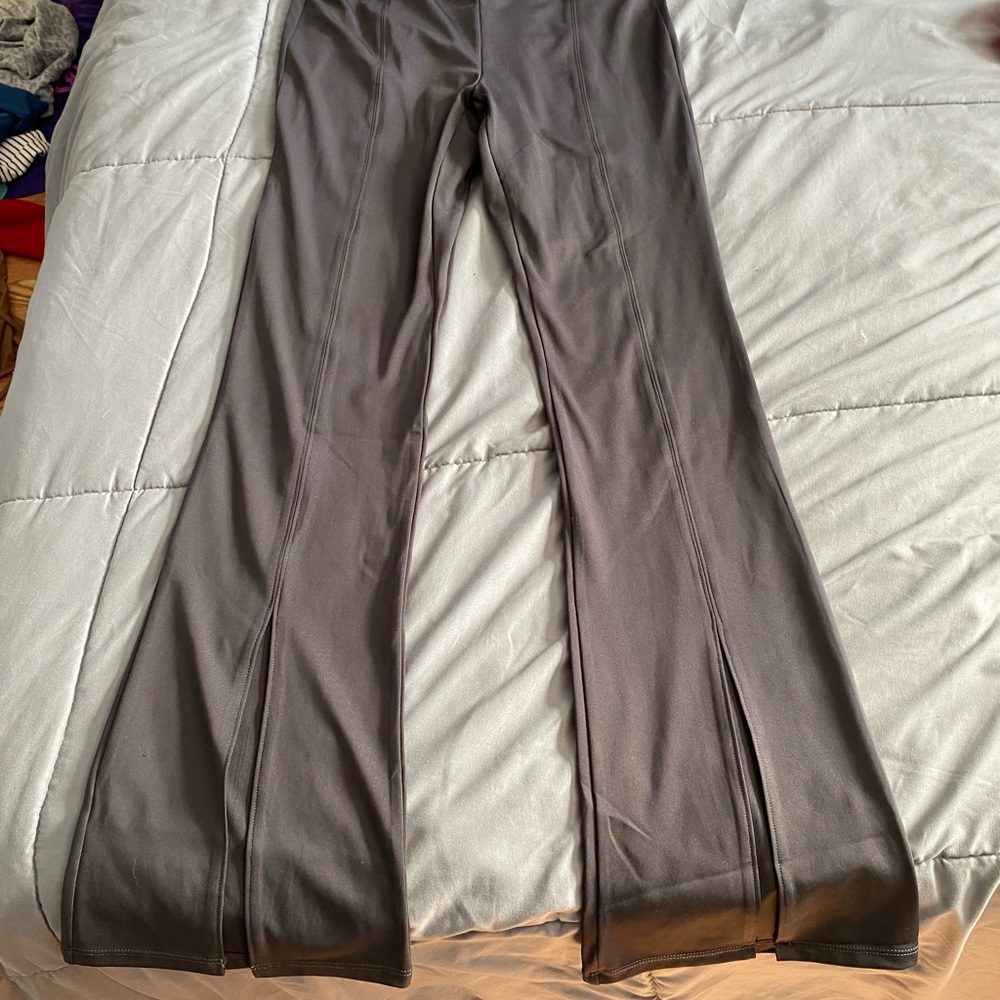 Slit bottom athletic leggings - Picture 7 of 7